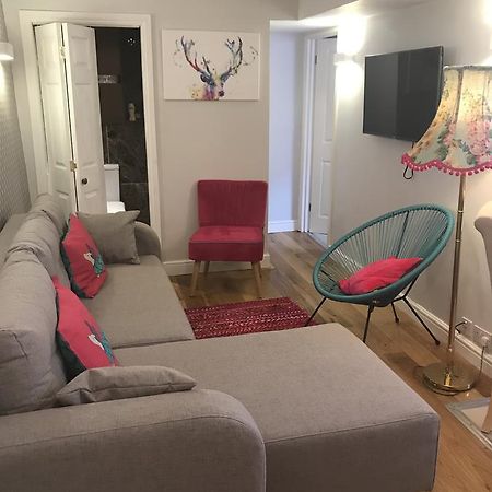 2 Bed, Ground Floor Bijou Georgian City Apartment Μπαθ Εξωτερικό φωτογραφία
